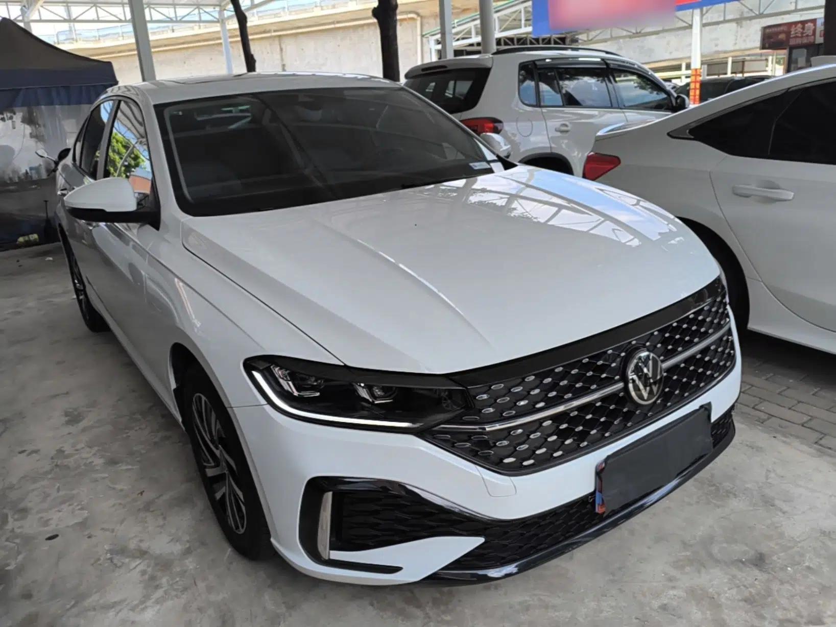 Volkswagen Lavida 2024 1.5L Automatic Starry Sky 5 Million Edition — миниатюра 3