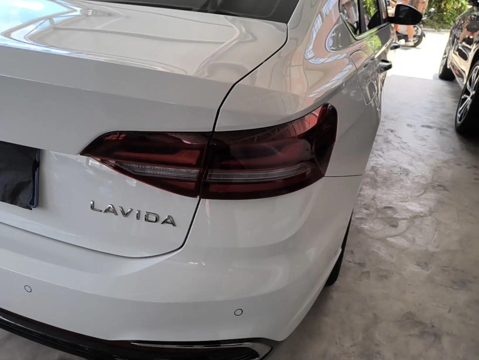 Volkswagen Lavida 2024 1.5L Automatic Starry Sky 5 Million Edition — миниатюра 9