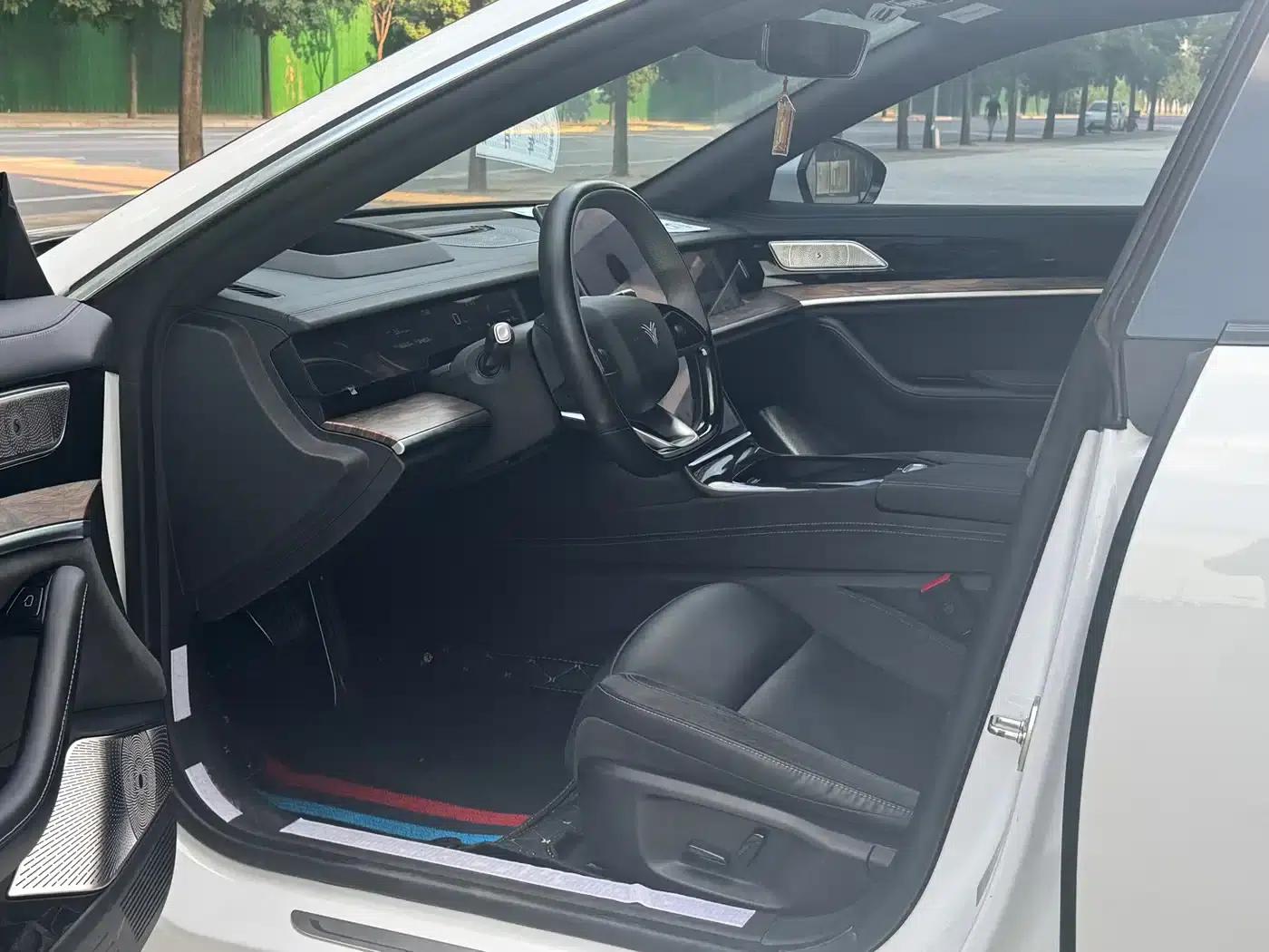 Nezha S 2022 Range Extended Version 1160km Rear-Wheel Drive Large Version — миниатюра 4