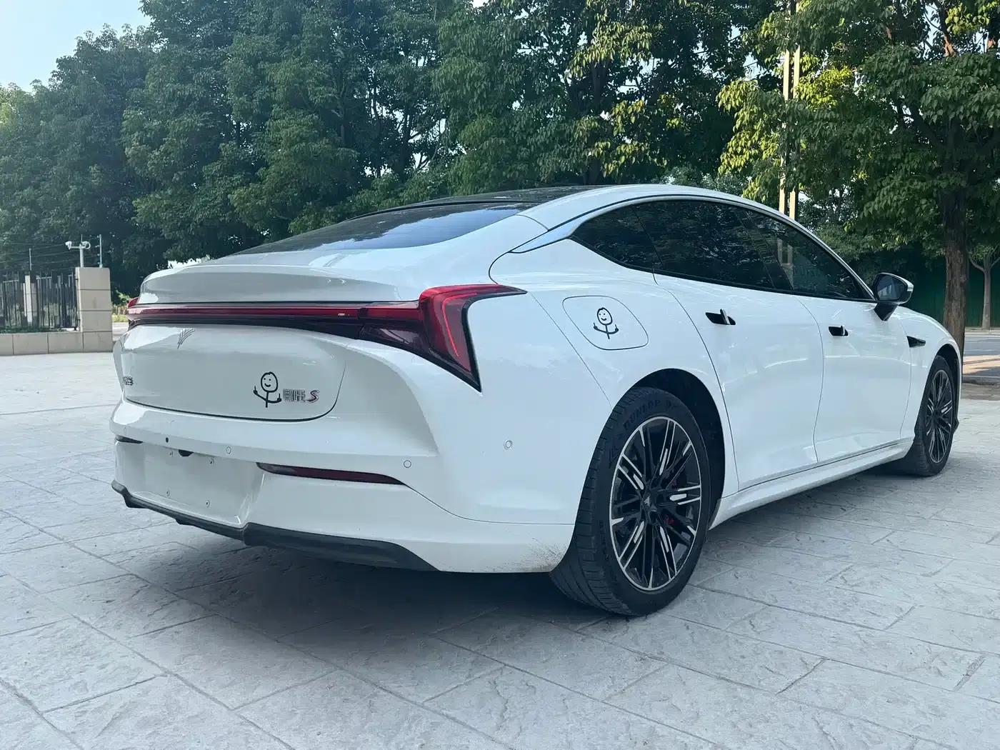 Nezha S 2022 Range Extended Version 1160km Rear-Wheel Drive Large Version — миниатюра 9