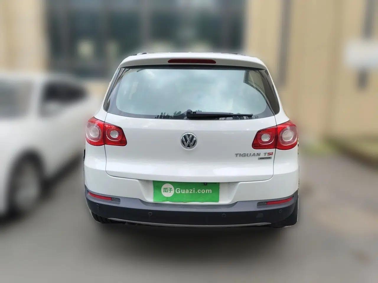 Volkswagen Tiguan 2012 1.8TSI Automatic All-Wheel Drive Elite Edition — миниатюра 5