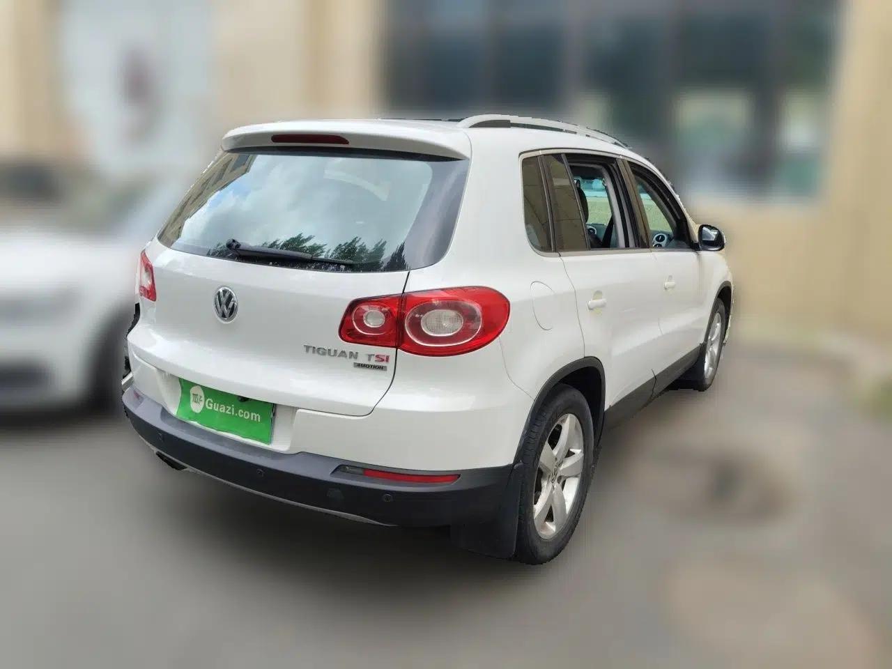 Volkswagen Tiguan 2012 1.8TSI Automatic All-Wheel Drive Elite Edition — миниатюра 6