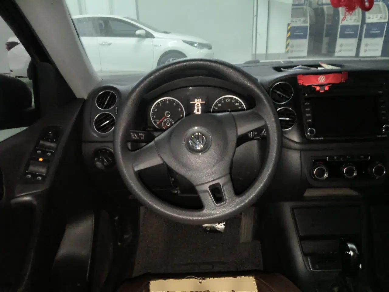 Volkswagen Tiguan 2013 1.8TSI Automatic Two-Wheel Drive Trend Edition — миниатюра 10