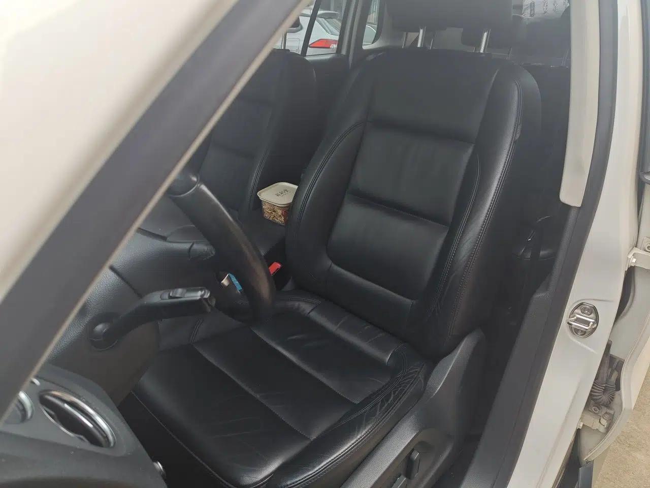 Volkswagen Tiguan 2013 1.8TSI Automatic All-Wheel-Drive Comfort Edition — миниатюра 15
