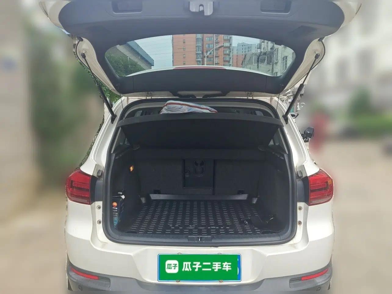 Volkswagen Tiguan 2013 1.8TSI Automatic All-Wheel-Drive Comfort Edition — миниатюра 19