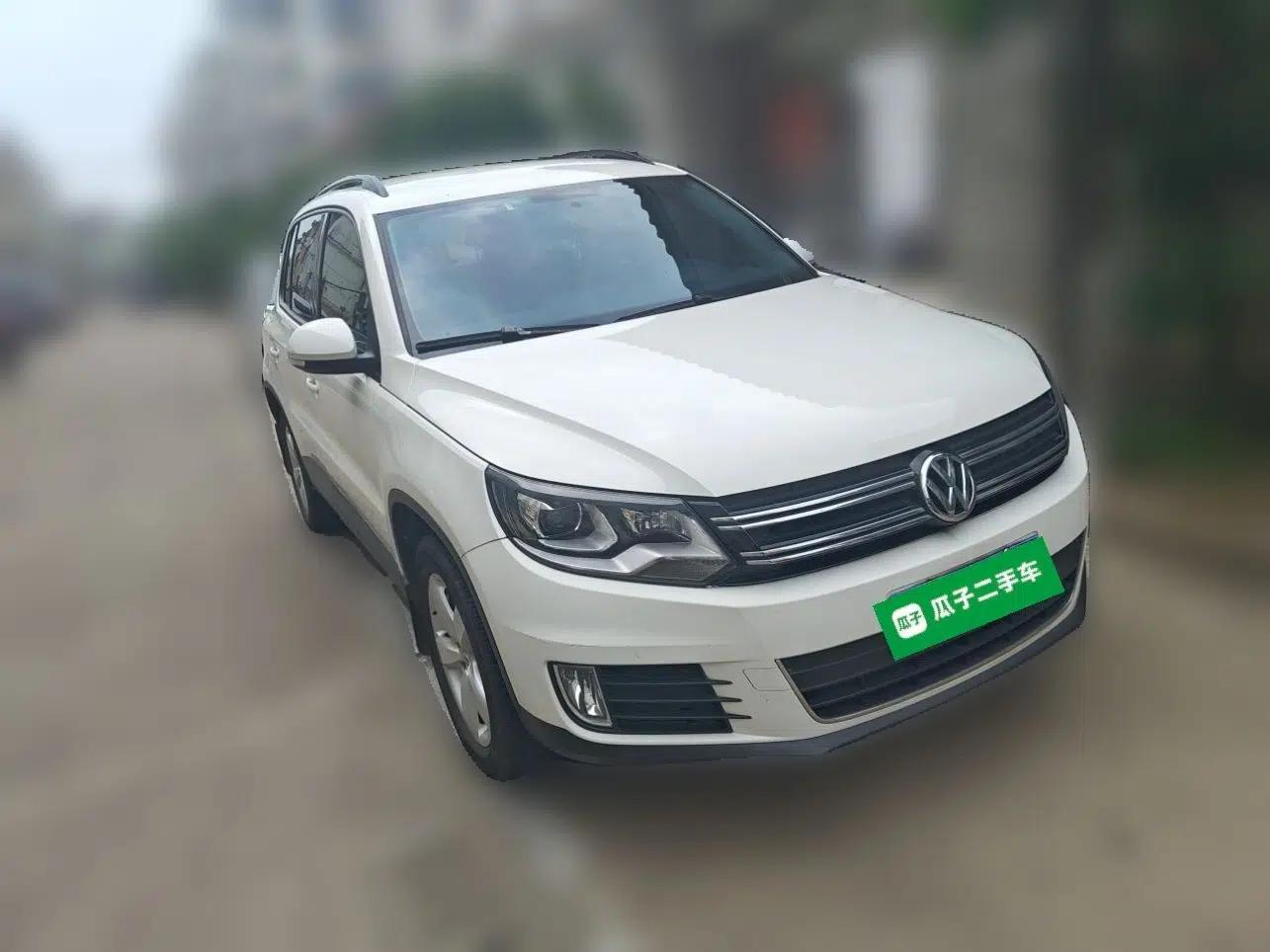 Volkswagen Tiguan 2013 1.8TSI Automatic All-Wheel-Drive Comfort Edition — миниатюра 3