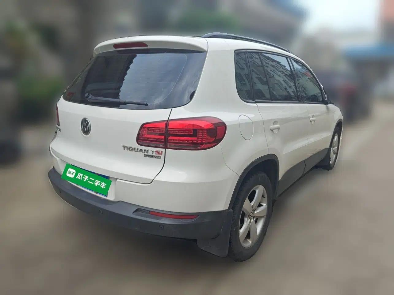 Volkswagen Tiguan 2013 1.8TSI Automatic All-Wheel-Drive Comfort Edition — миниатюра 6