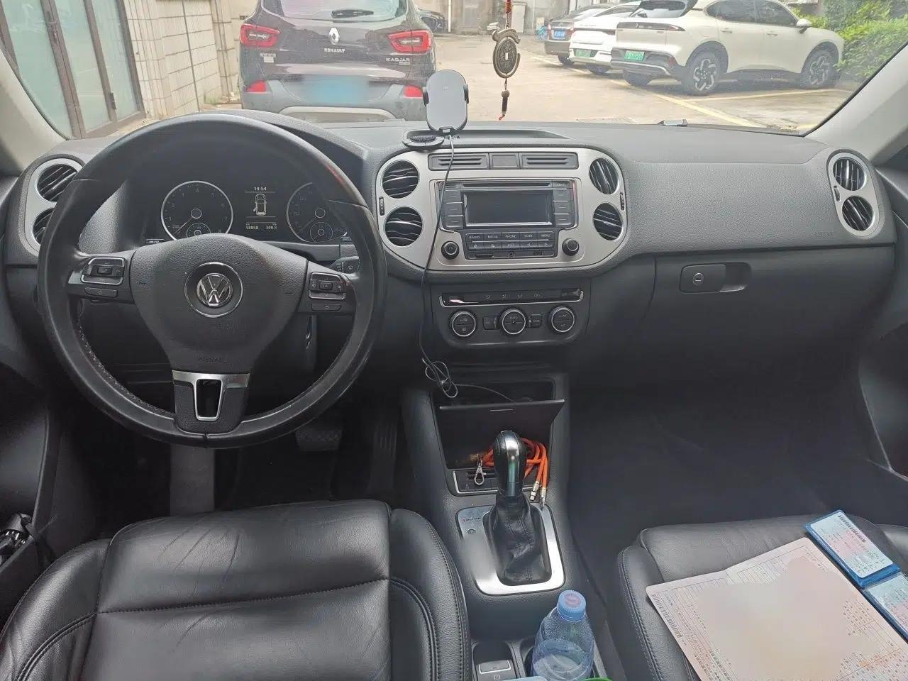 Volkswagen Tiguan 2013 1.8TSI Automatic All-Wheel-Drive Comfort Edition — миниатюра 9
