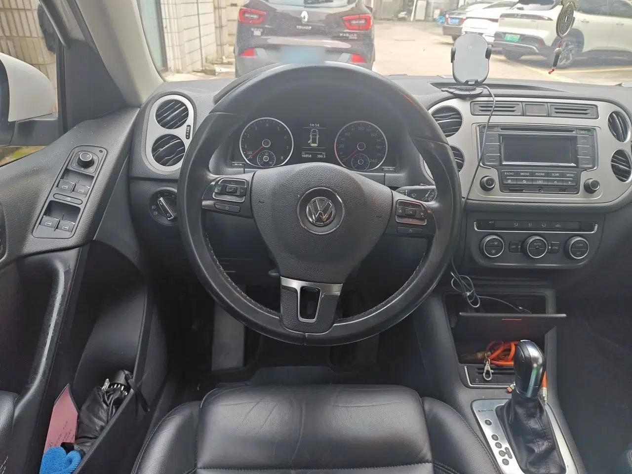 Volkswagen Tiguan 2013 1.8TSI Automatic All-Wheel-Drive Comfort Edition — миниатюра 10