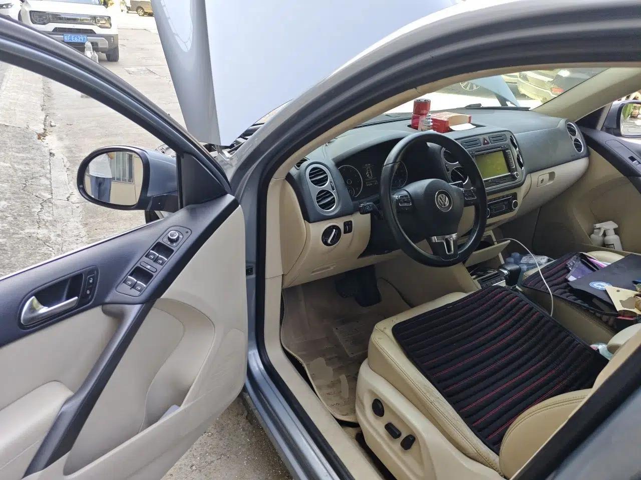 Volkswagen Tiguan 2010 1.8TSI Automatic All-Wheel-Drive Elite Edition — миниатюра 16