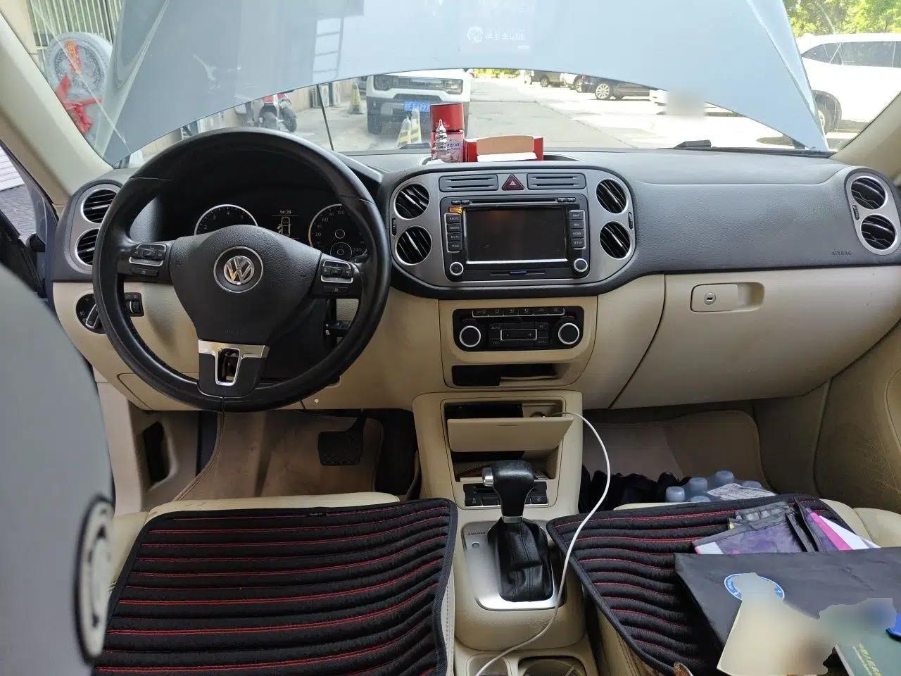 Volkswagen Tiguan 2010 1.8TSI Automatic All-Wheel-Drive Elite Edition — миниатюра 9