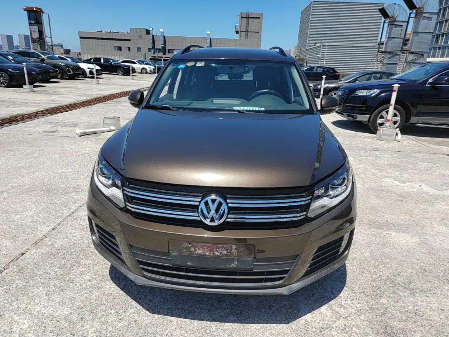 Volkswagen Tiguan 2016 300TSI Automatic Two-Wheel Drive Trend Edition — миниатюра 2