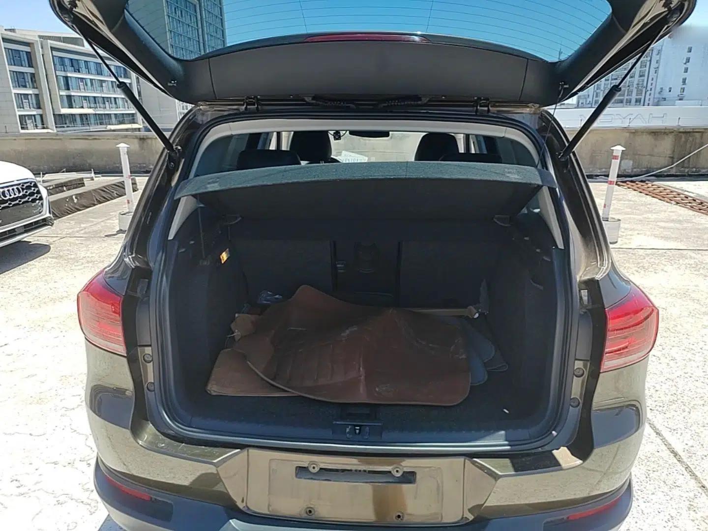 Volkswagen Tiguan 2016 300TSI Automatic Two-Wheel Drive Trend Edition — миниатюра 27