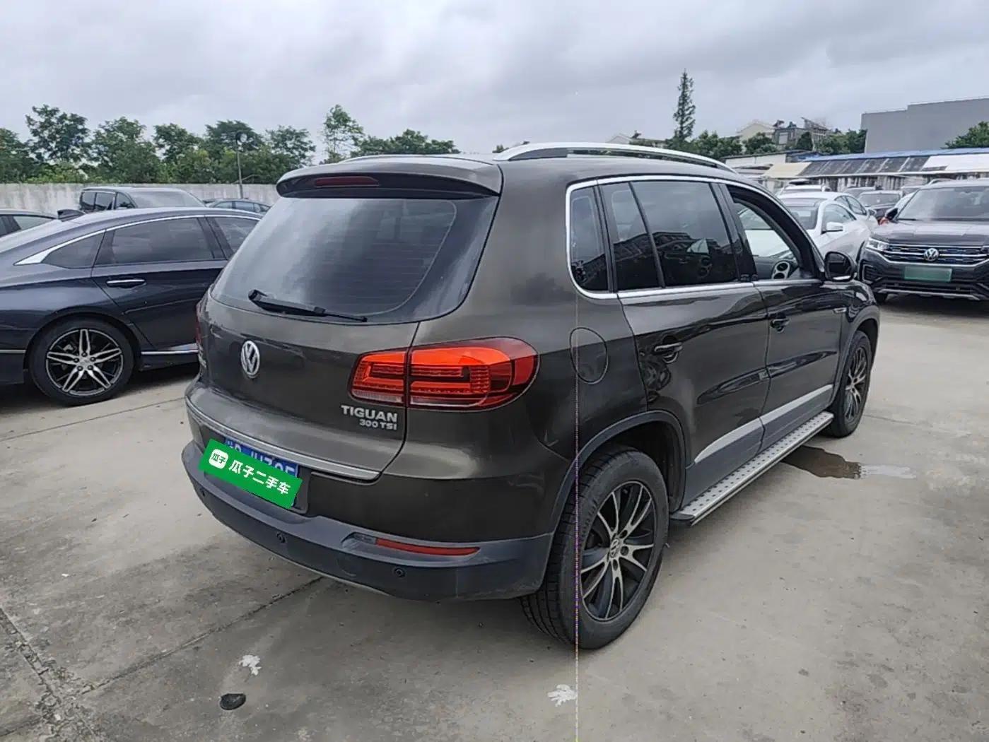 Volkswagen Tiguan 2016 300TSI Automatic All-Wheel Drive Luxury Edition — миниатюра 6