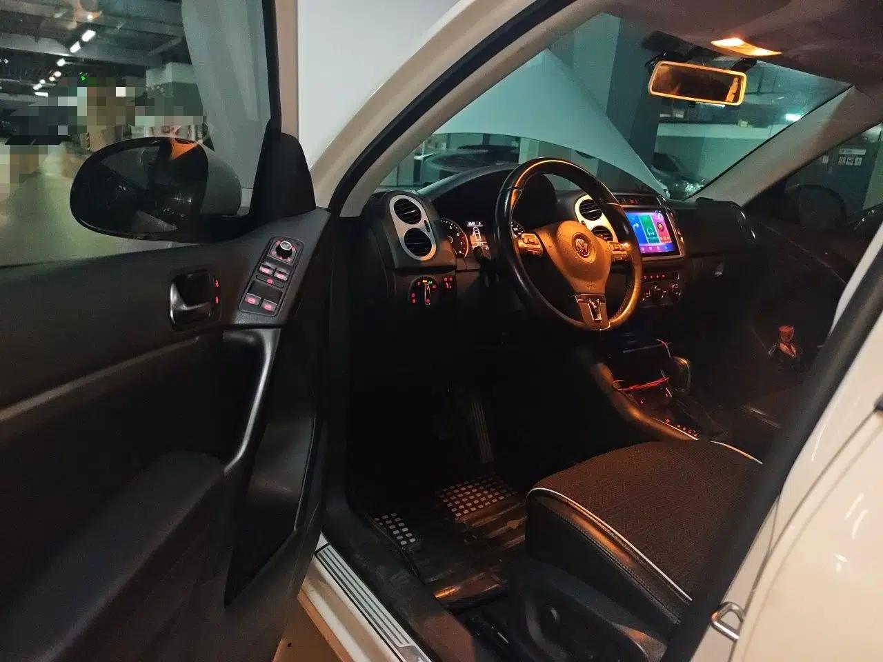 Volkswagen Tiguan 2015 1.8TSI Automatic Two-Wheel Drive Comfort Edition — миниатюра 13