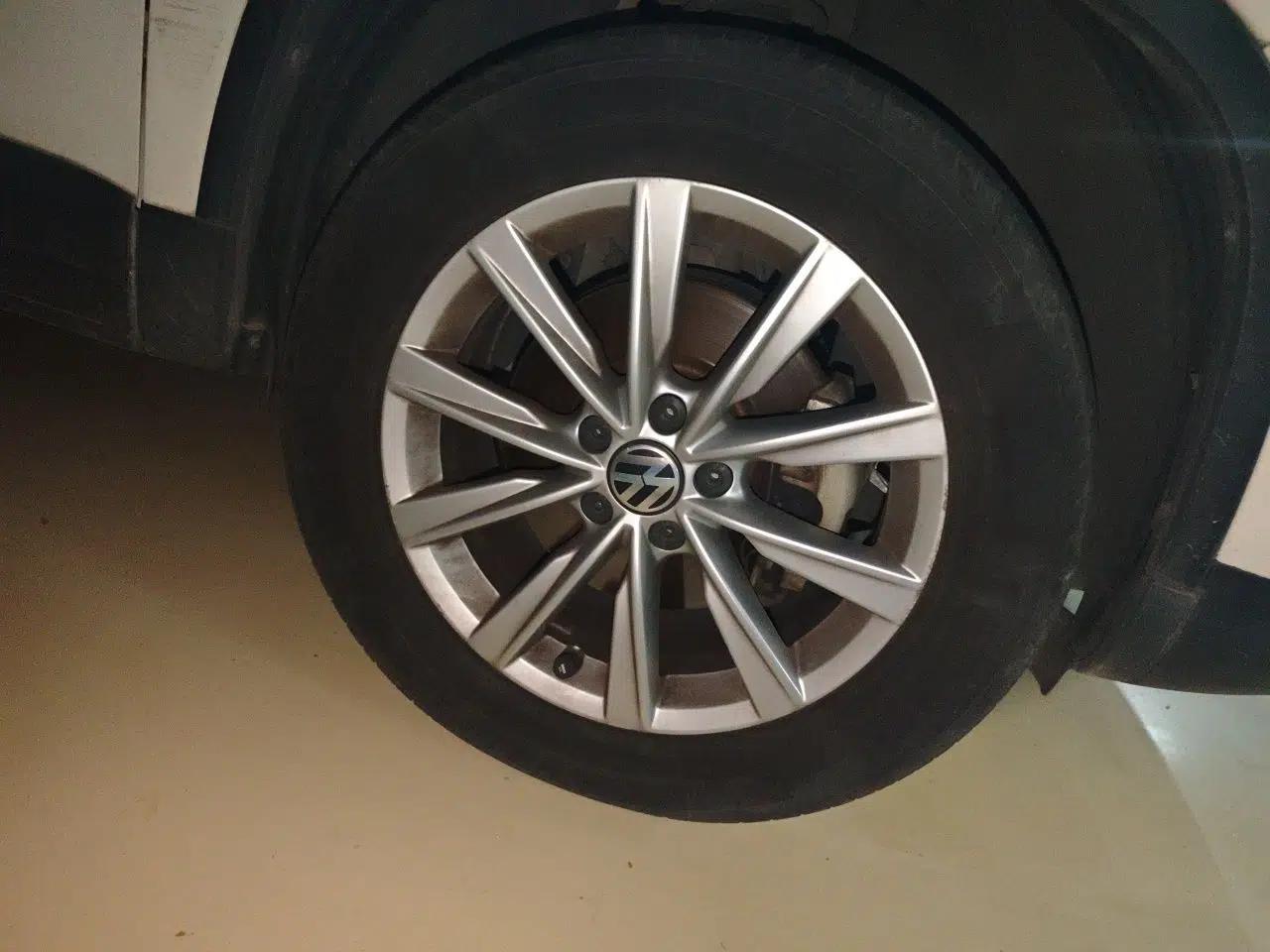 Volkswagen Tiguan 2015 1.8TSI Automatic Two-Wheel Drive Comfort Edition — миниатюра 5
