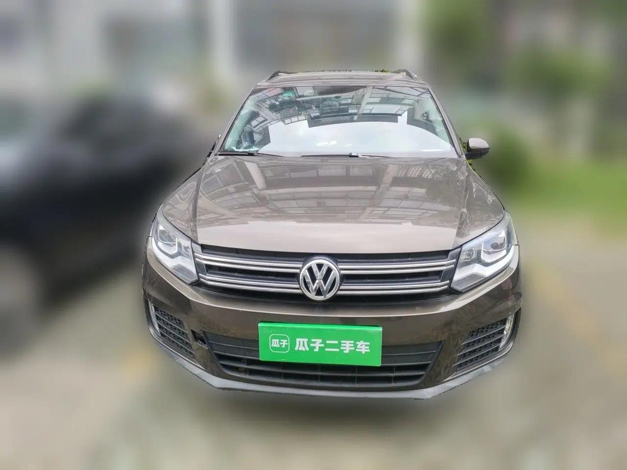 Volkswagen Tiguan 2015 1.8TSI Manual Two-Wheel Drive Fashion Edition — миниатюра 2
