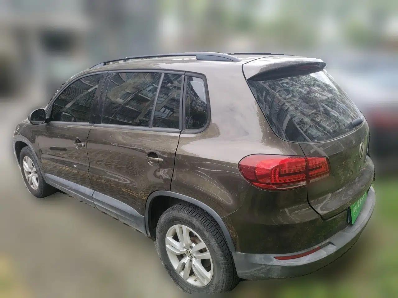 Volkswagen Tiguan 2015 1.8TSI Manual Two-Wheel Drive Fashion Edition — миниатюра 4