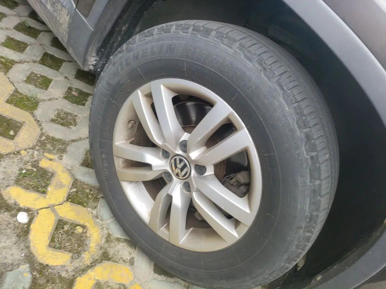 Volkswagen Tiguan 2015 1.8TSI Manual Two-Wheel Drive Fashion Edition — миниатюра 8