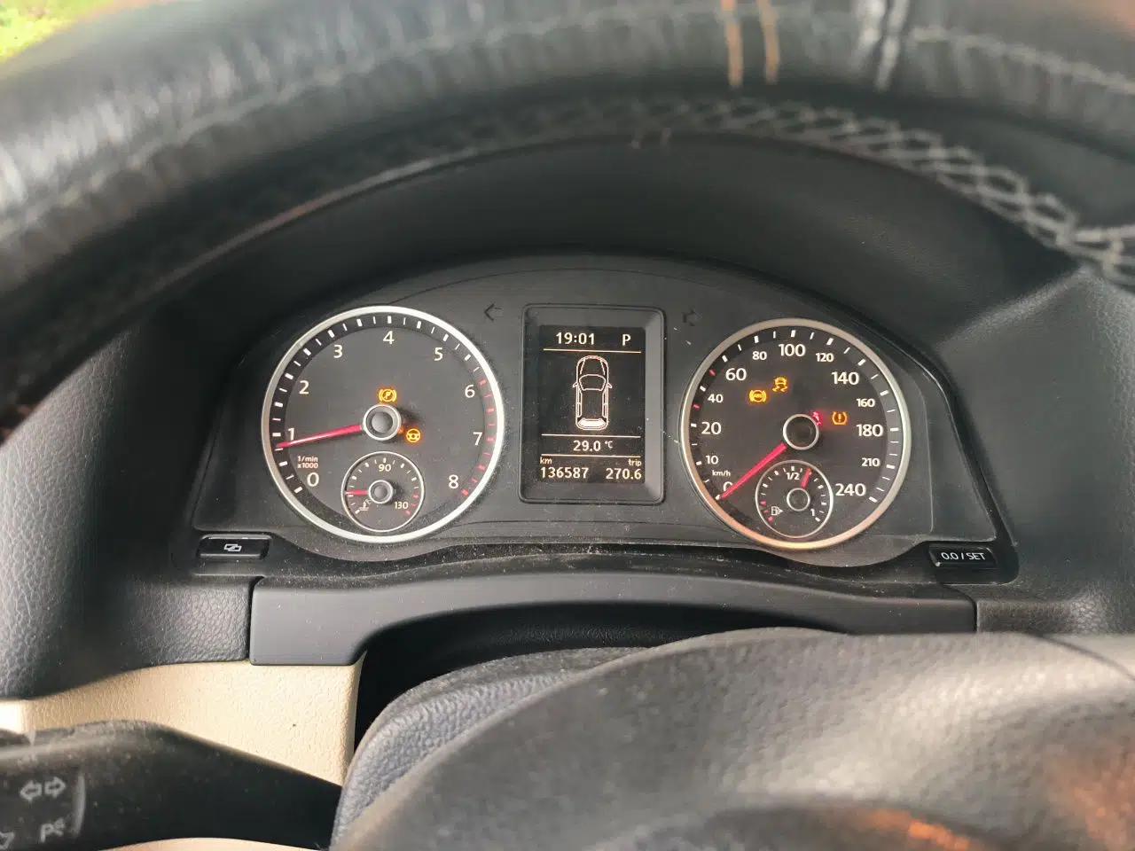 Volkswagen Tiguan 2012 2.0 TSI Automatic All-Wheel Drive Elite Edition — миниатюра 11