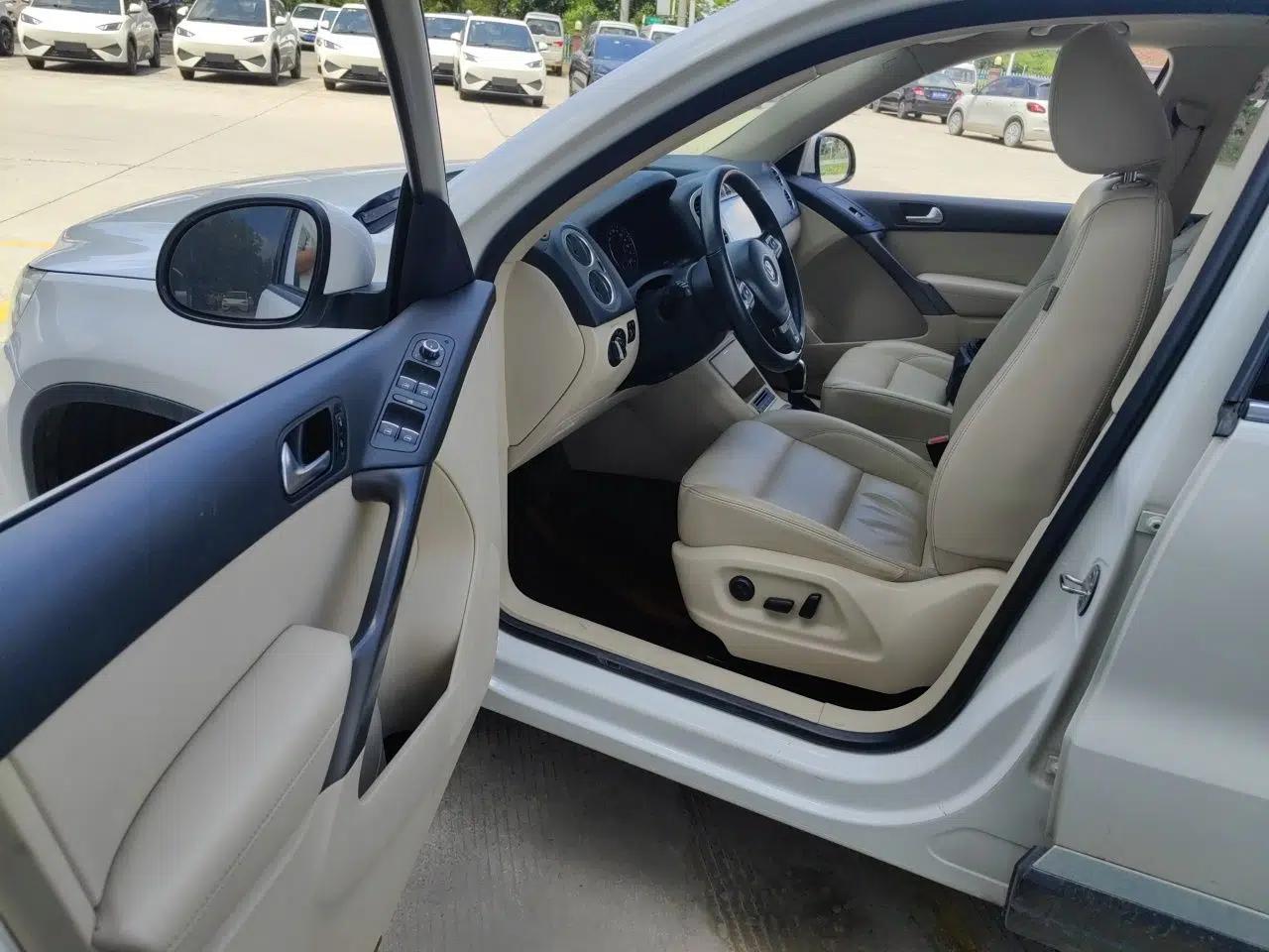Volkswagen Tiguan 2012 1.8TSI Automatic All-Wheel Drive Elite Edition — миниатюра 16