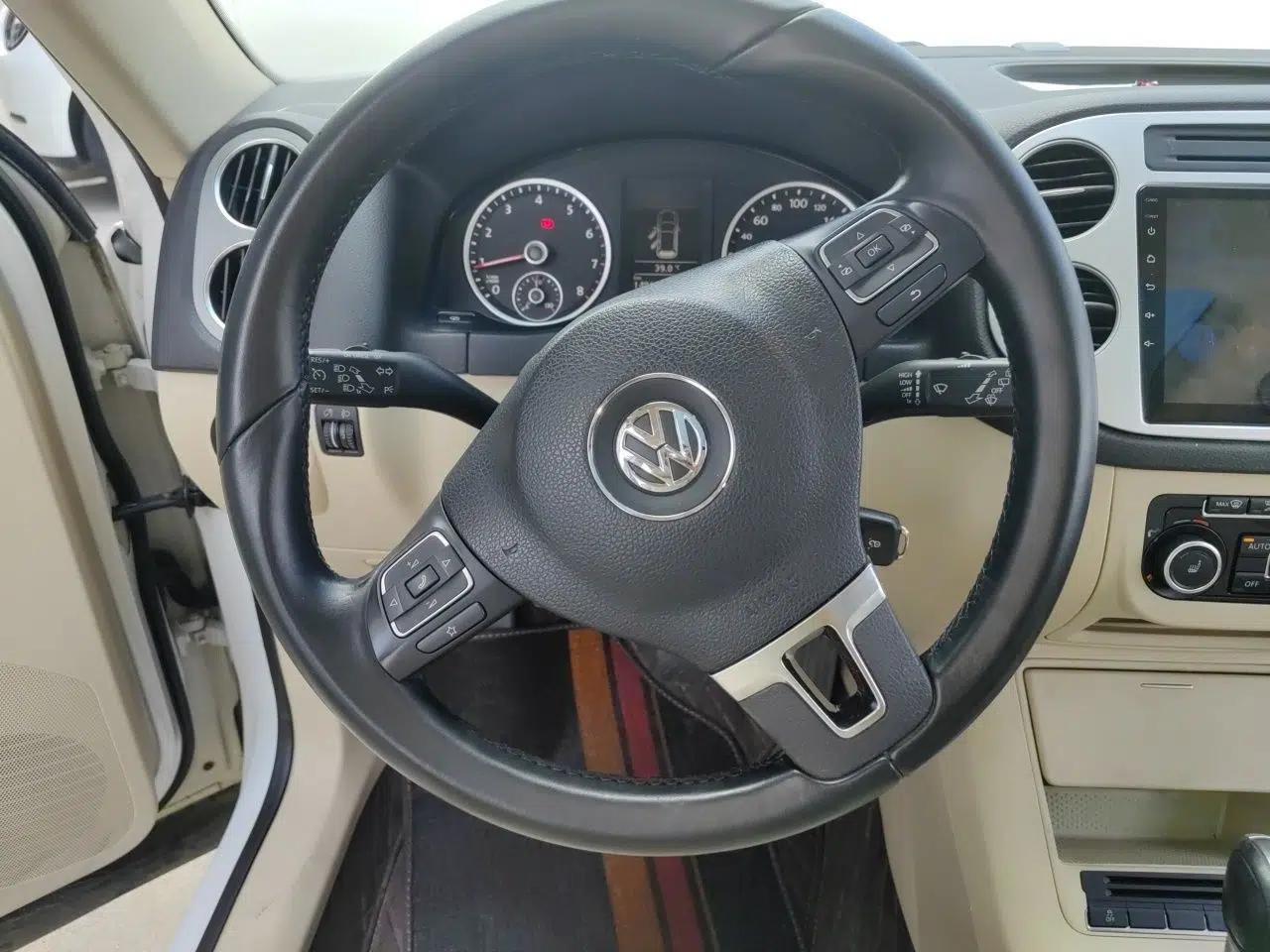 Volkswagen Tiguan 2012 1.8TSI Automatic All-Wheel Drive Elite Edition — миниатюра 10
