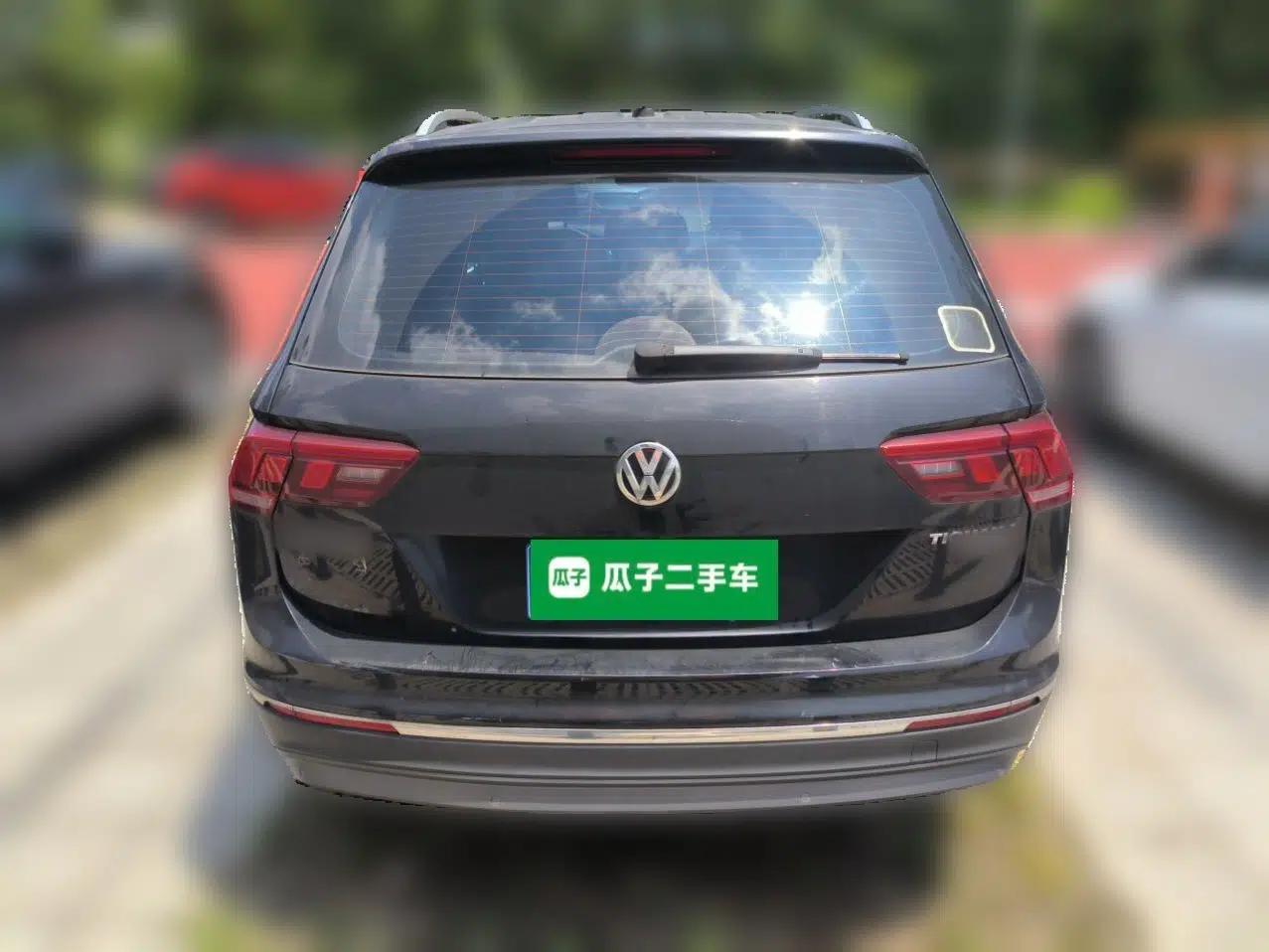 Volkswagen Tiguan L 2017 330TSI Automatic Two-Wheel Drive Luxury Edition — миниатюра 5