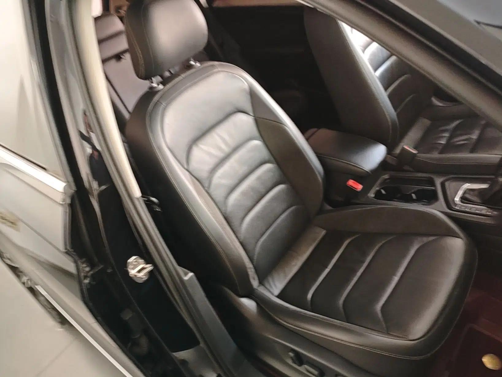 Volkswagen Tiguan L 2019 330TSI Automatic Two-Wheel Drive Smart Luxury Version China V Emission Standard — миниатюра 19