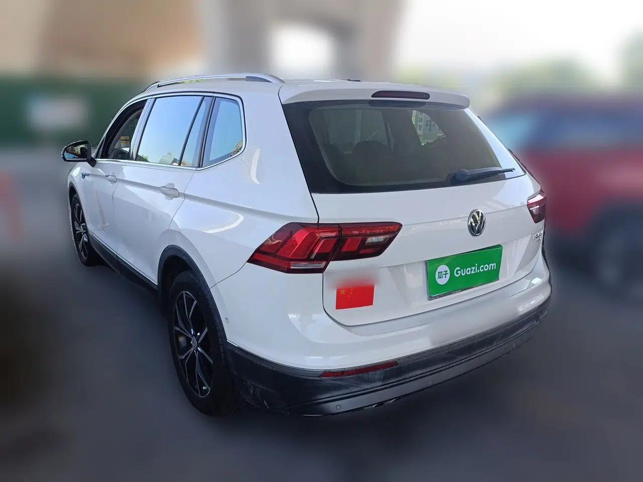 Volkswagen Tiguan L 2019 330TSI Automatic Two-Wheel Drive Smart Luxury Version China VI Standard — миниатюра 4