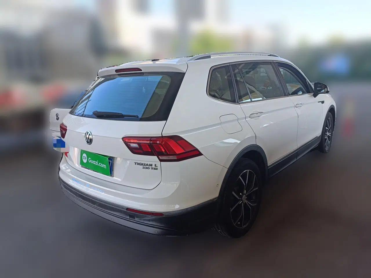 Volkswagen Tiguan L 2019 330TSI Automatic Two-Wheel Drive Smart Luxury Version China VI Standard — миниатюра 6