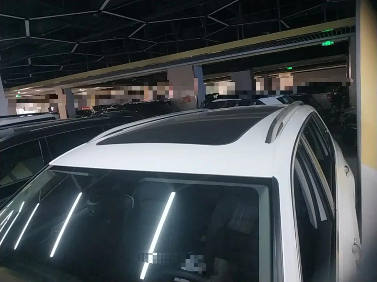Volkswagen Tiguan L 2020 330TSI Automatic Two-Wheel Drive Smart Luxury Edition China VI Standard — миниатюра 7