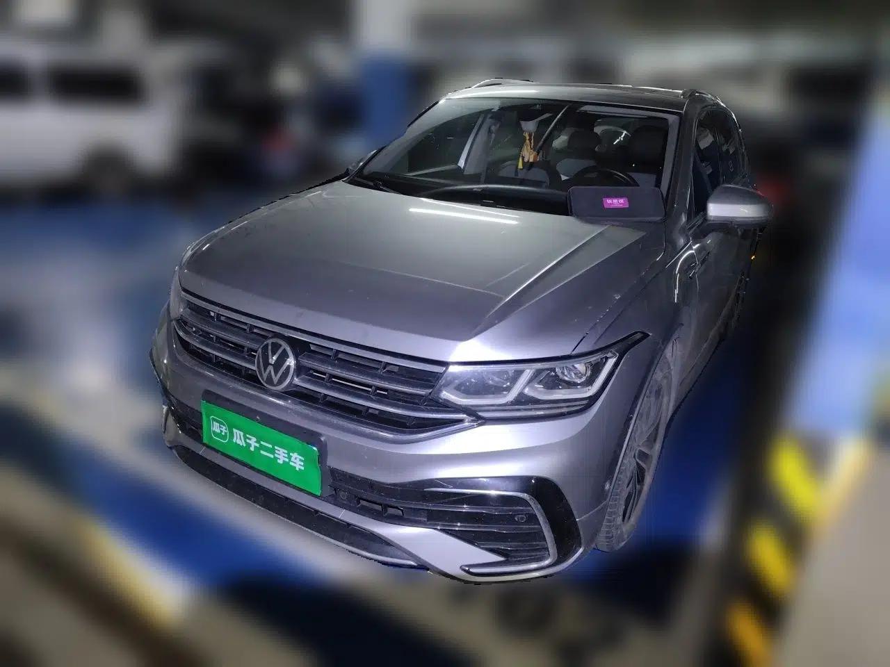 Volkswagen Tiguan L 2022 330TSI Automatic Two-Wheel Drive R-Line Flagship Edition — миниатюра 1