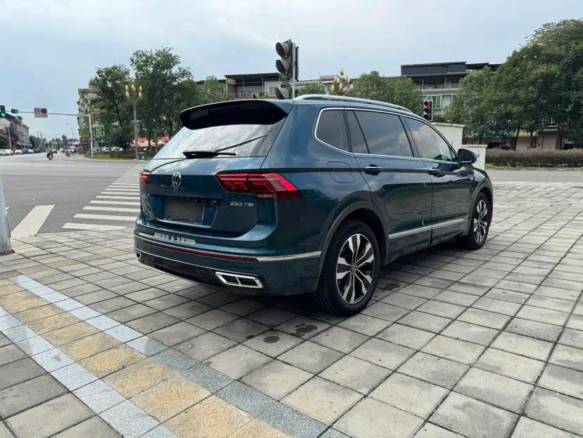 Volkswagen Tiguan L 2022 330TSI Automatic Two-Wheel Drive R-Line Enhanced Edition — миниатюра 12