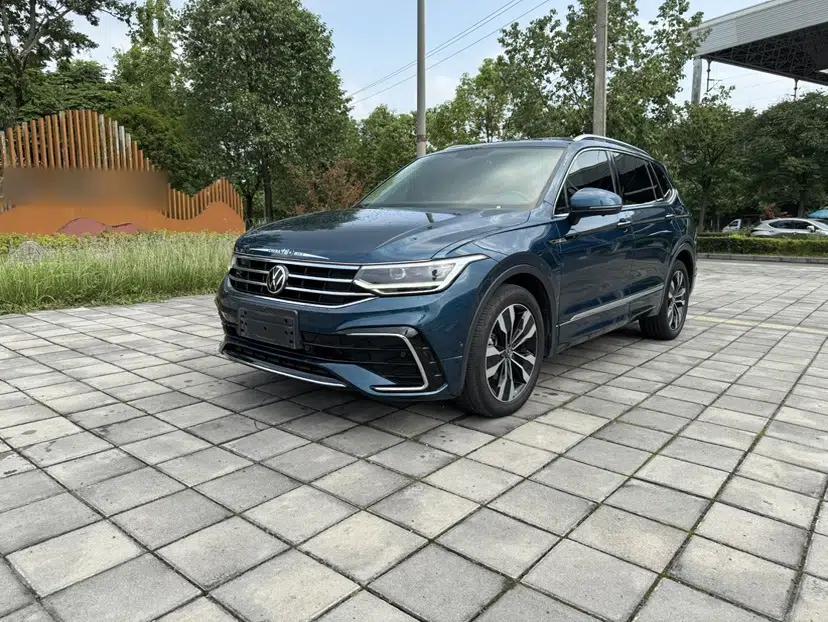 Volkswagen Tiguan L 2022 330TSI Automatic Two-Wheel Drive R-Line Enhanced Edition — миниатюра 17