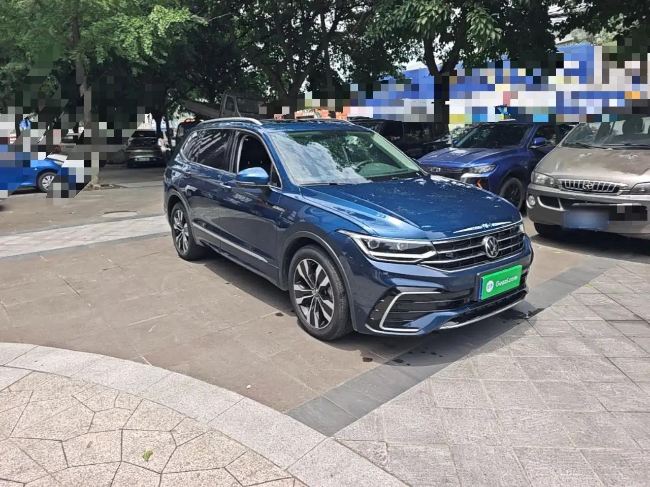 Volkswagen Tiguan L 2022 330TSI Automatic Two-Wheel Drive R-Line Enhanced Edition — миниатюра 3