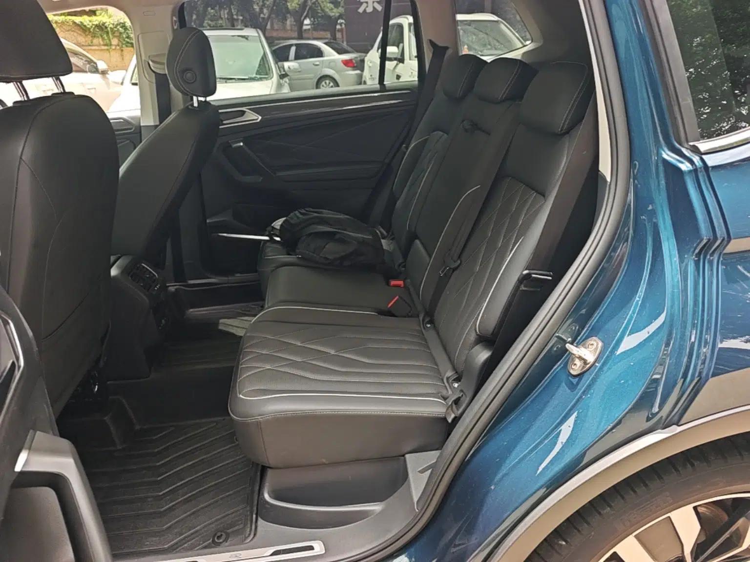 Volkswagen Tiguan L 2022 330TSI Automatic Two-Wheel Drive R-Line Enhanced Edition — миниатюра 28