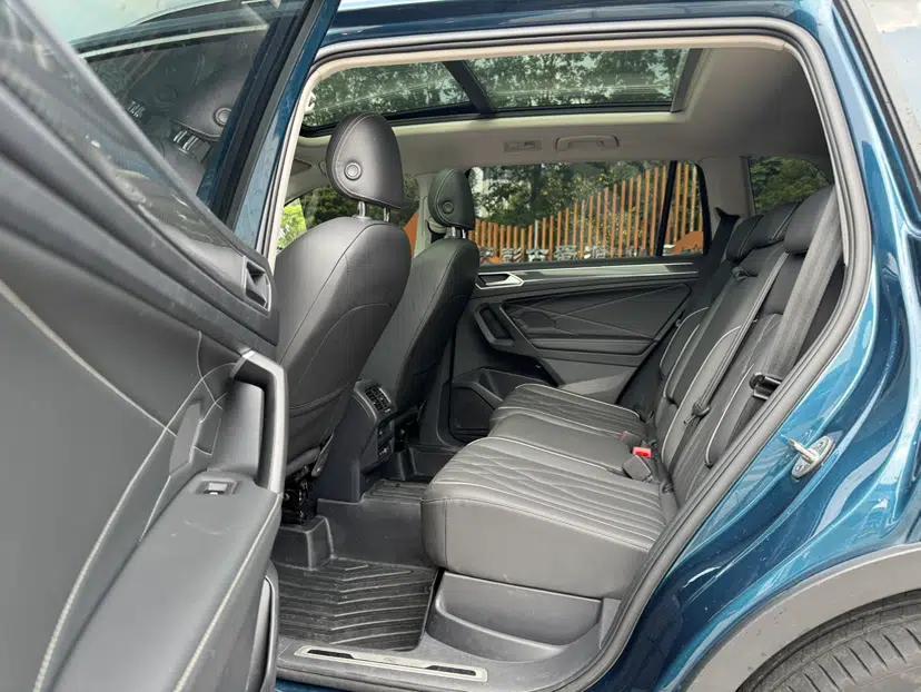 Volkswagen Tiguan L 2022 330TSI Automatic Two-Wheel Drive R-Line Enhanced Edition — миниатюра 32