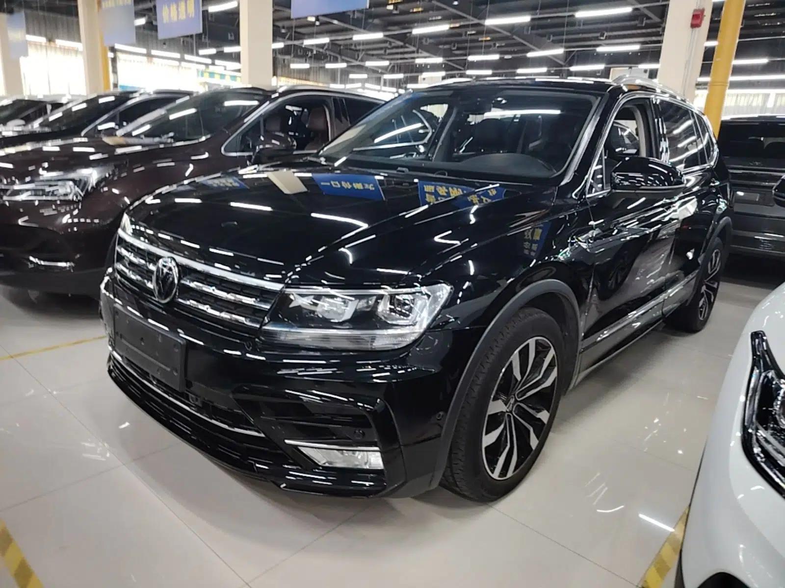 Volkswagen Tiguan L 2021 330TSI Automatic Two-Wheel Drive R-Line Enhanced Edition — миниатюра 1