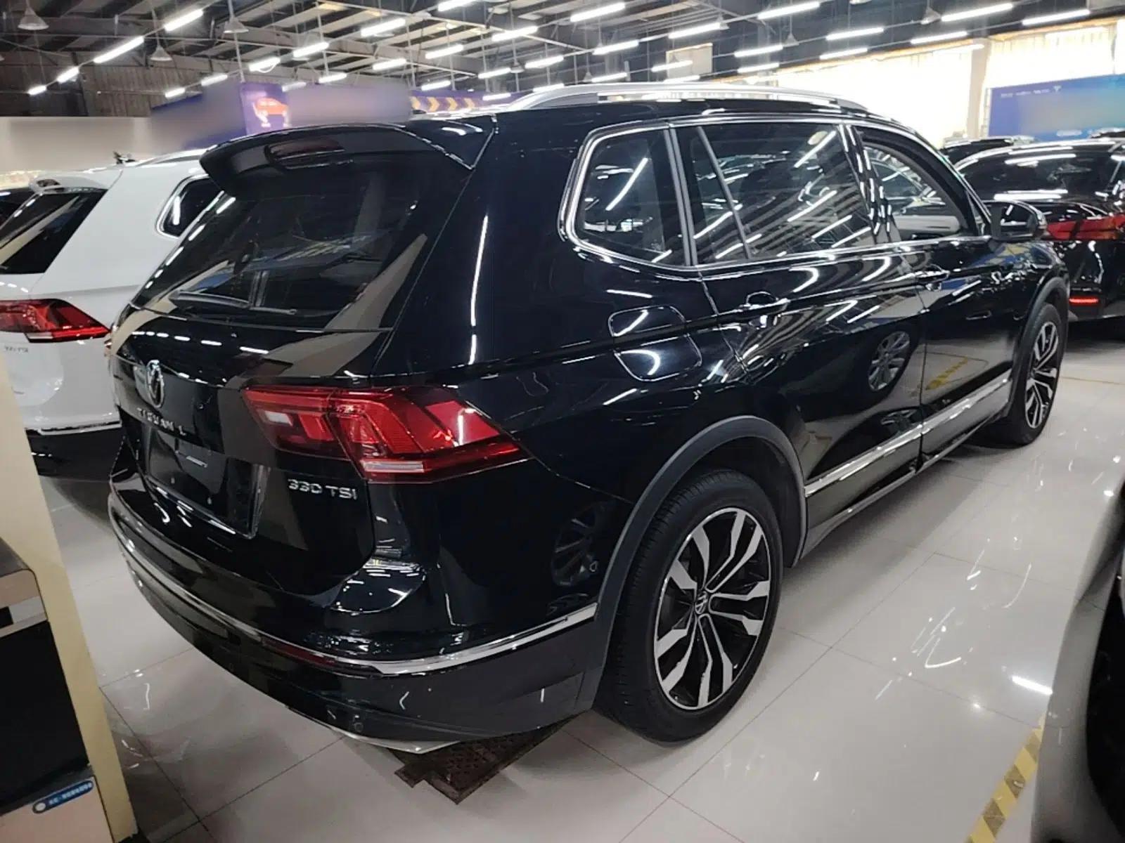 Volkswagen Tiguan L 2021 330TSI Automatic Two-Wheel Drive R-Line Enhanced Edition — миниатюра 6