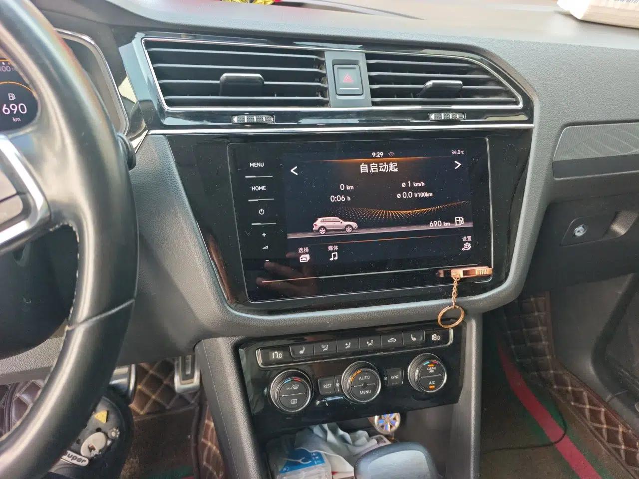 Volkswagen Tiguan L 2021 330TSI Automatic Two-Wheel Drive R-Line Enhanced Edition — миниатюра 13