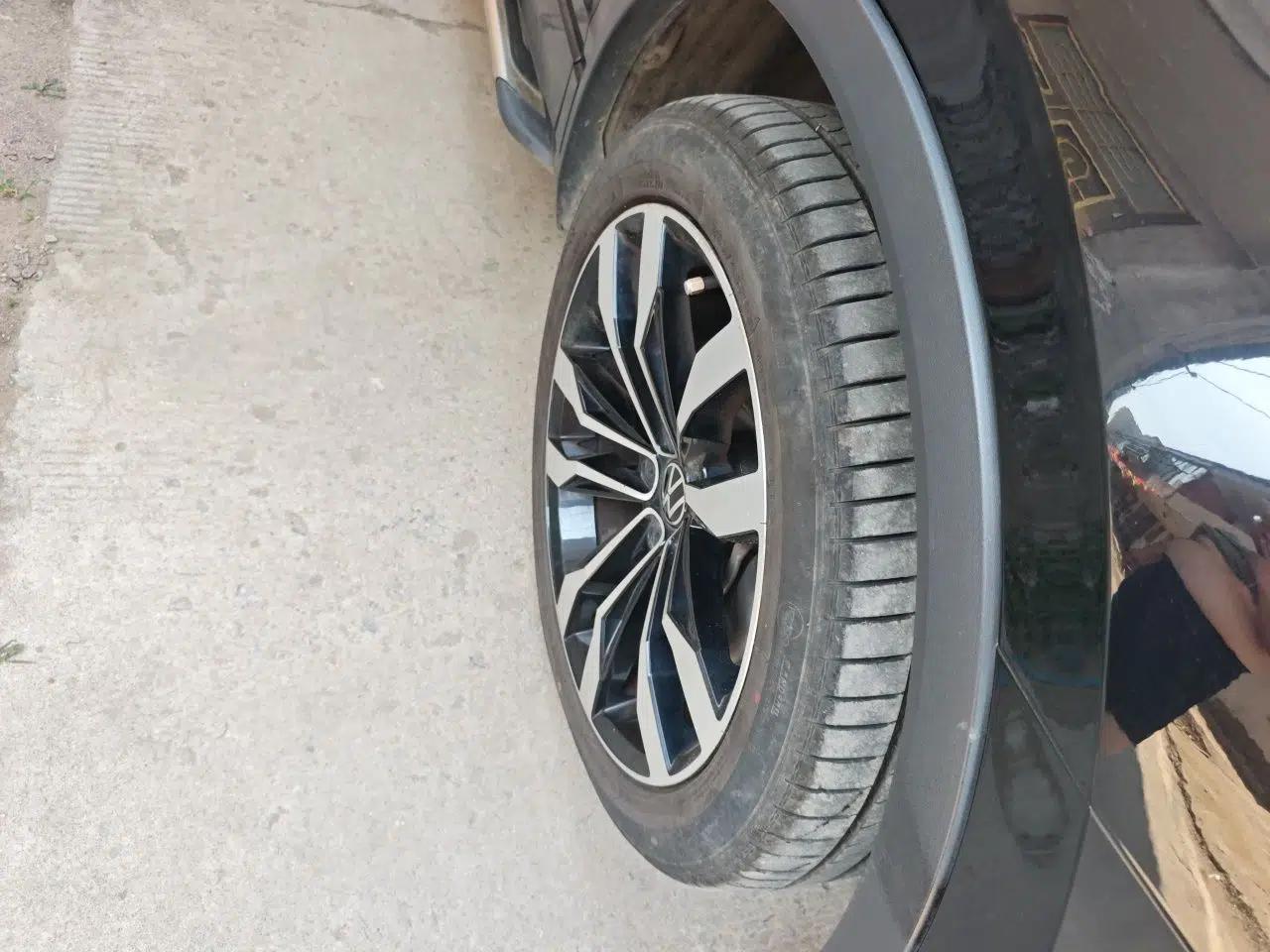 Volkswagen Tiguan L 2021 330TSI Automatic Two-Wheel Drive R-Line Enhanced Edition — миниатюра 8