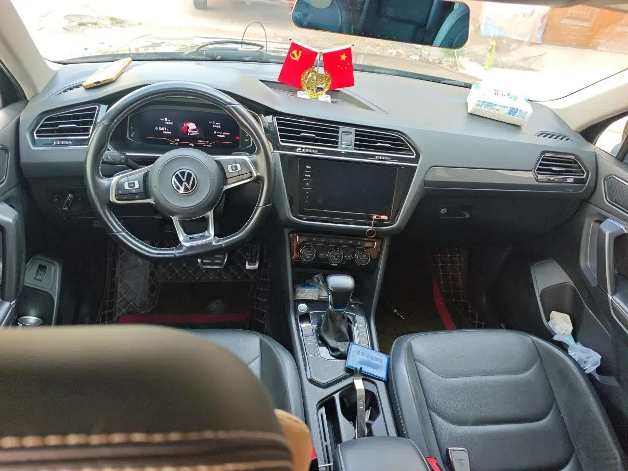 Volkswagen Tiguan L 2021 330TSI Automatic Two-Wheel Drive R-Line Enhanced Edition — миниатюра 9