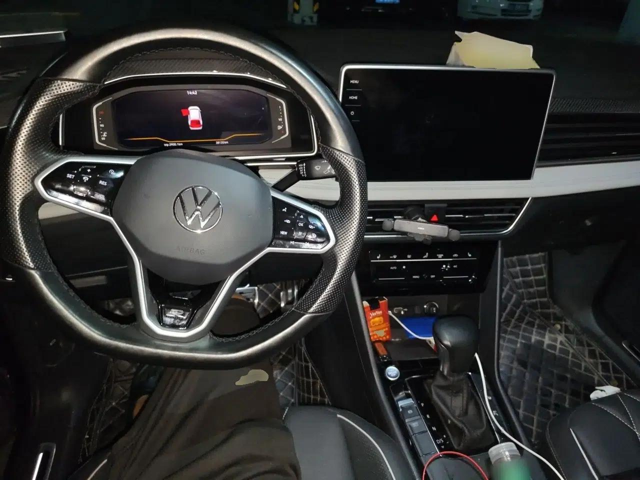 Volkswagen Tiguan L 2023 Restyled 330TSI Automatic Two-Wheel Drive R-Line Enhanced Comfort Version — миниатюра 9