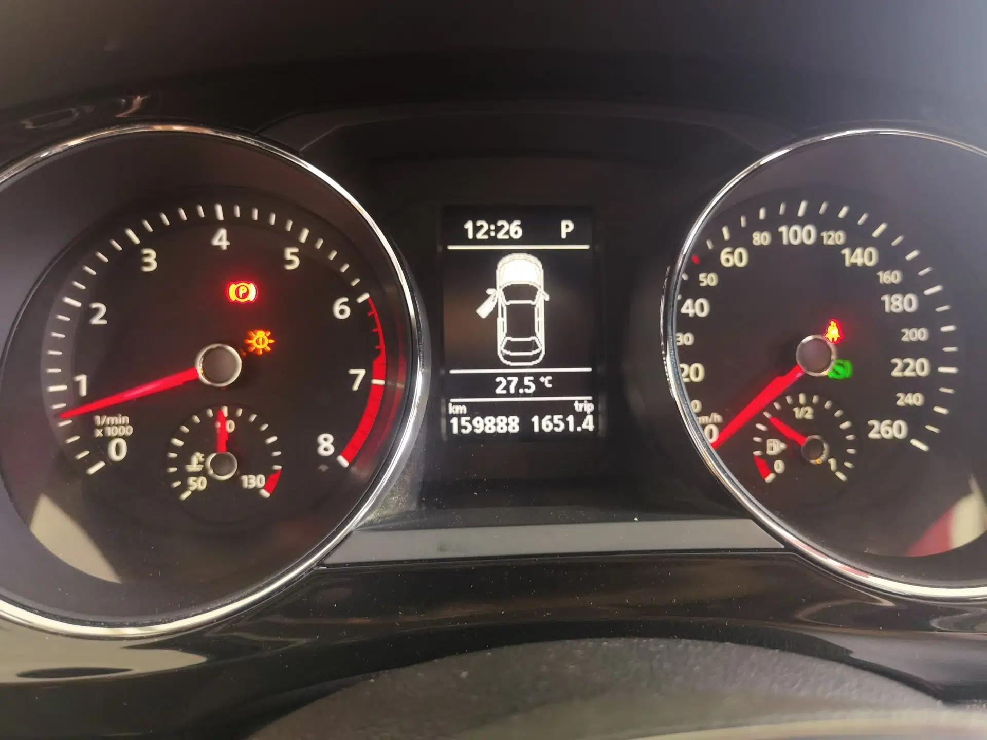 Volkswagen Sagitar 2018 180TSI DSG Prestige Edition — миниатюра 11