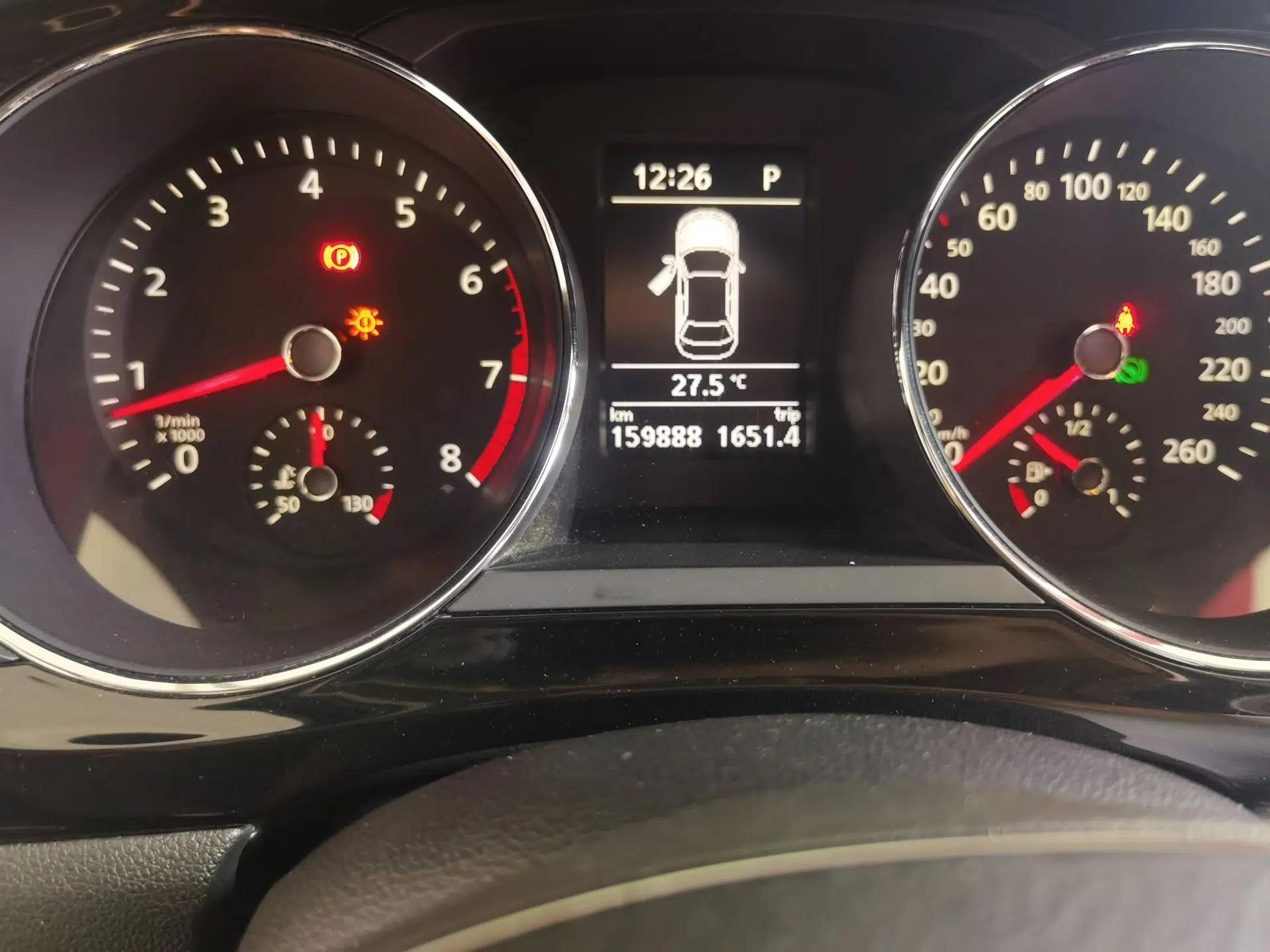Volkswagen Sagitar 2018 180TSI DSG Prestige Edition — миниатюра 12