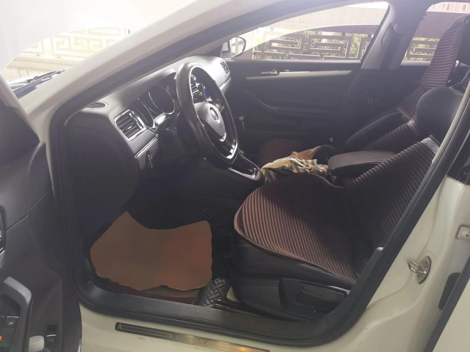 Volkswagen Sagitar 2018 180TSI DSG Prestige Edition — миниатюра 15