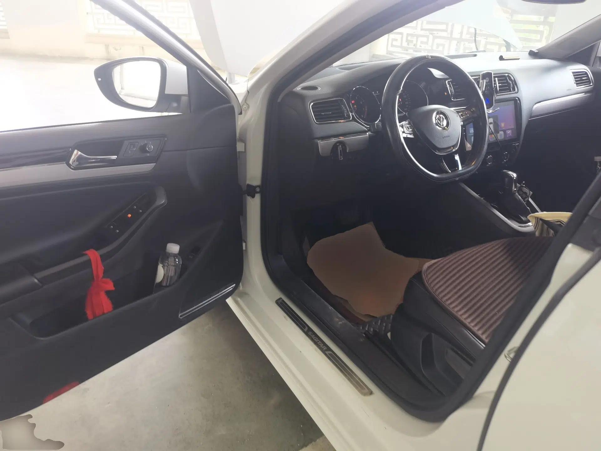 Volkswagen Sagitar 2018 180TSI DSG Prestige Edition — миниатюра 16