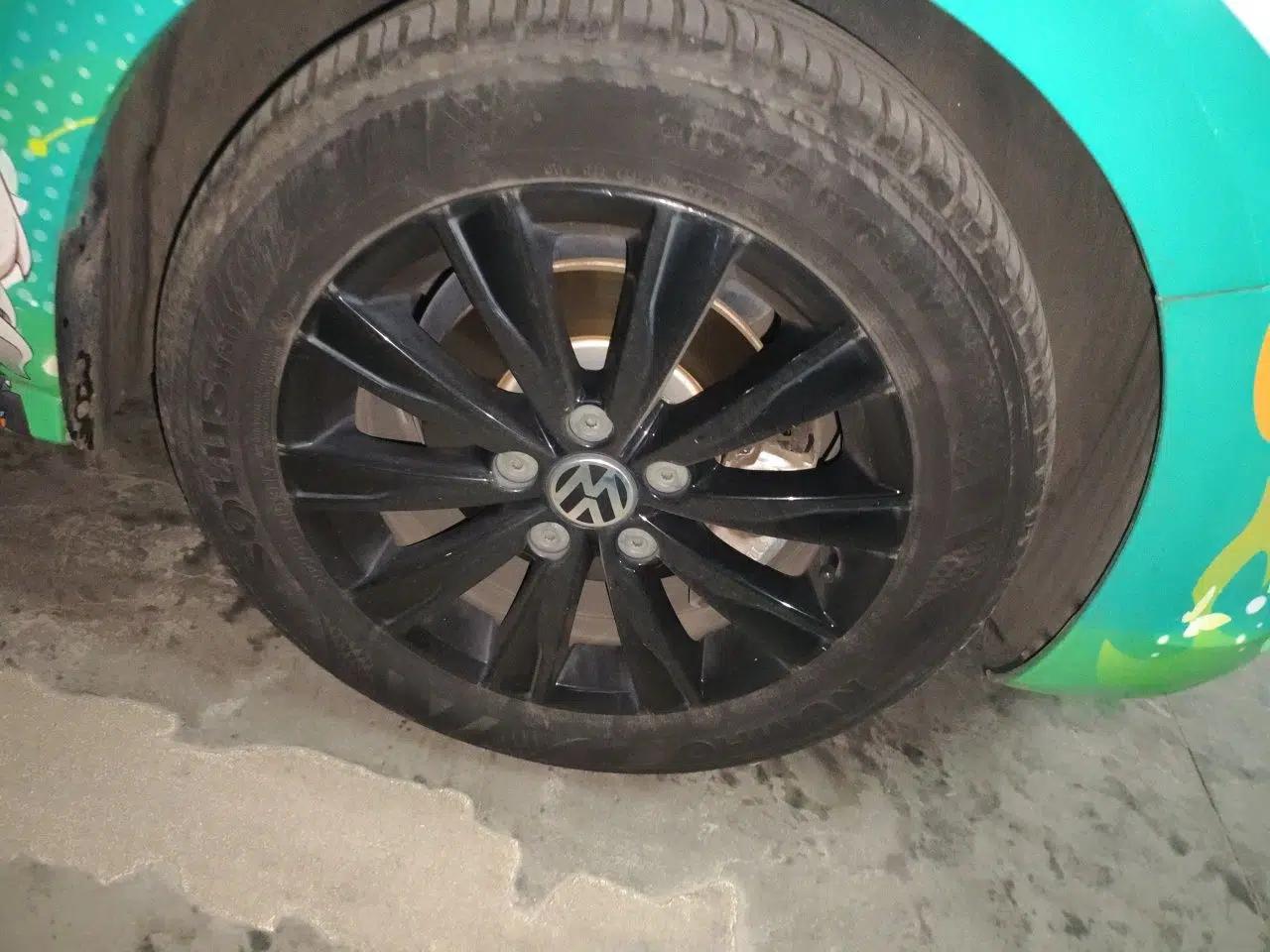 Volkswagen Sagitar 2014 Revised Version 1.6L Automatic Comfort Edition — миниатюра 8