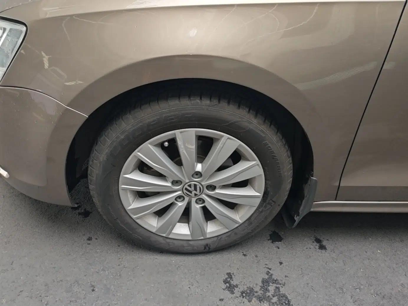 Volkswagen Sagitar 2014 Revised Version 1.6L Automatic Comfort Edition — миниатюра 10