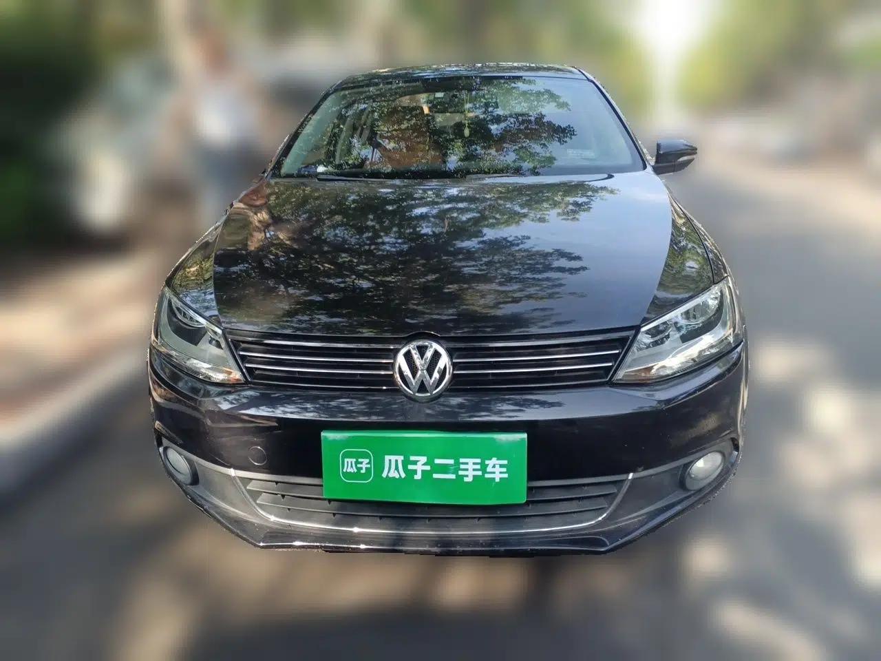 Volkswagen Sagitar 2014 1.6L Manual Comfort Model — миниатюра 2